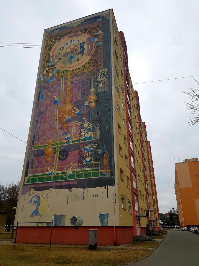 Panel Hause Kazincbarcika Apartment Екстериор снимка